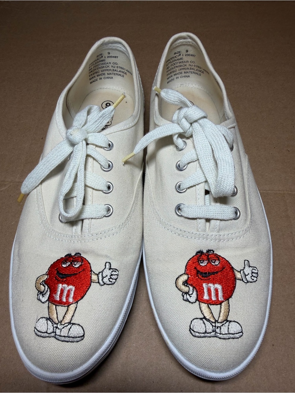Cream Canvas Womens Sneakers with Red M&M Embroidery Sz 9